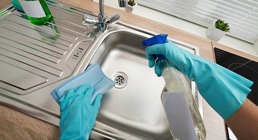 How to Clean your Kitchen Sink